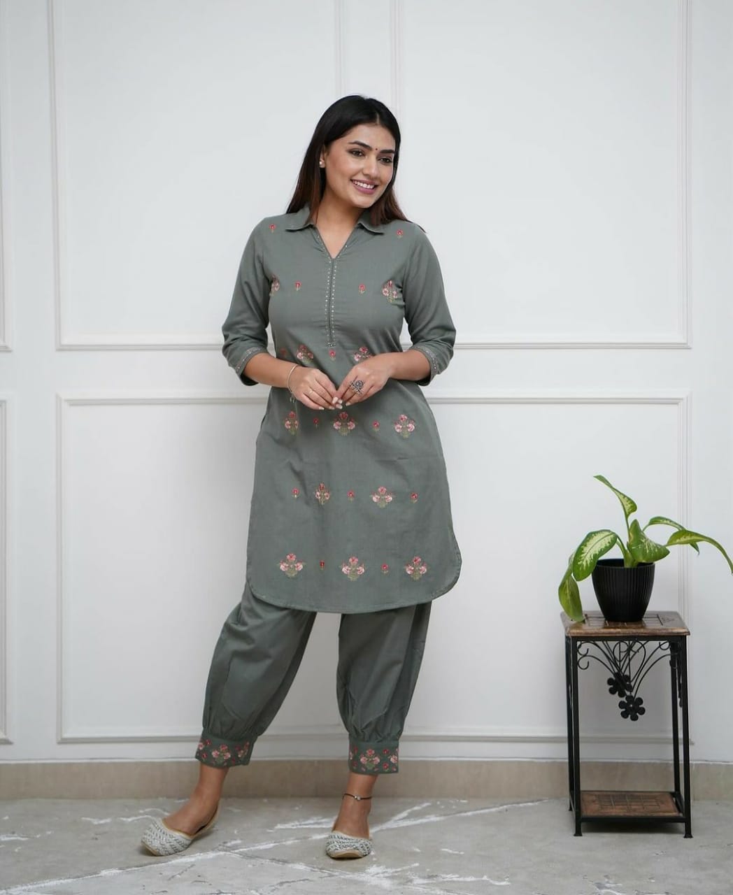 Elegant Apple Cut Embroidered Co-ord Set